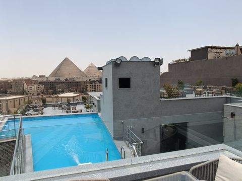 Kleinschalige Pyramid Front Hotel met zwembad in Caïro bij de piramides van Gizeh