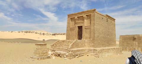 Isadora tombe in Tuna el Gebel, Egypte | Midden-Egypte groepsreis Kingfisher Tours