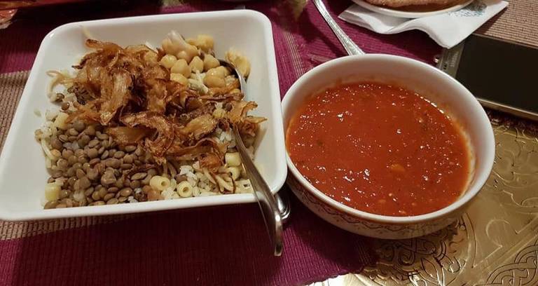 Koushari eten in Caïro | Kingfisher Tours Egypte